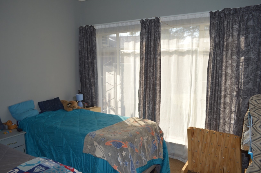 3 Bedroom Property for Sale in Flamwood North West